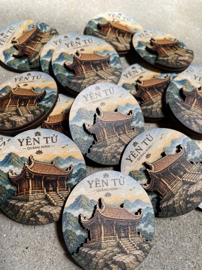 Quà lưu niệm gỗ Yên Tử in UV khắc nổi